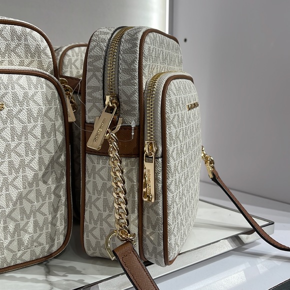 Michael Kors Jet Set Travel NS Chain Medium Logo Crossbody Bag Vanilla Color - Picture 2 of 16